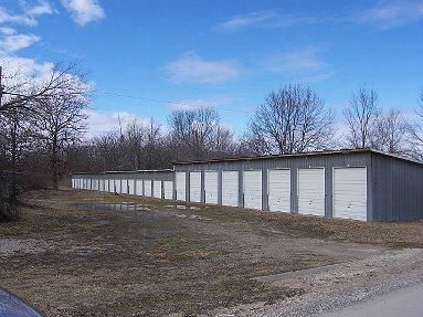 Lake Forest Storage Units: LR J-8, Pittsburg, MO 65724